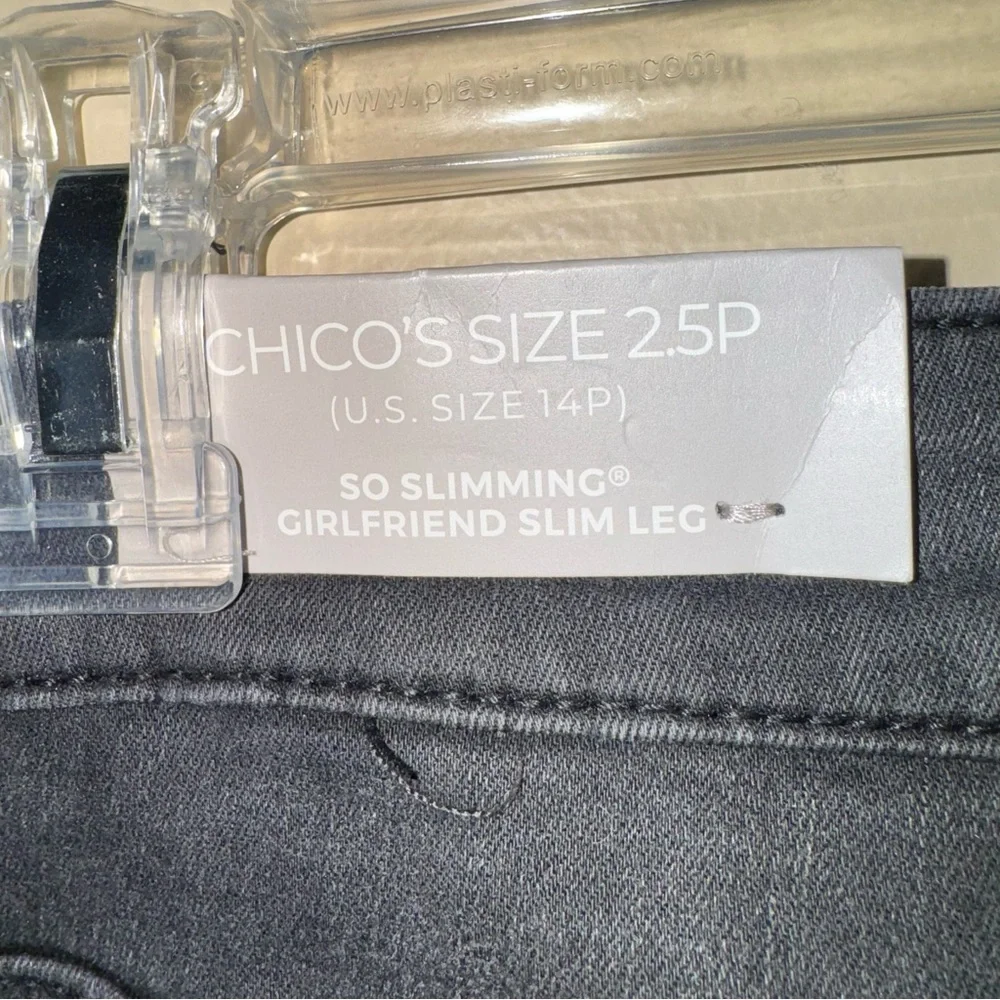 Chico’s Black So Slimming Beaded Vines Girlfriend Slim Leg Jean 2.5P NWT! - Picture 6 of 8